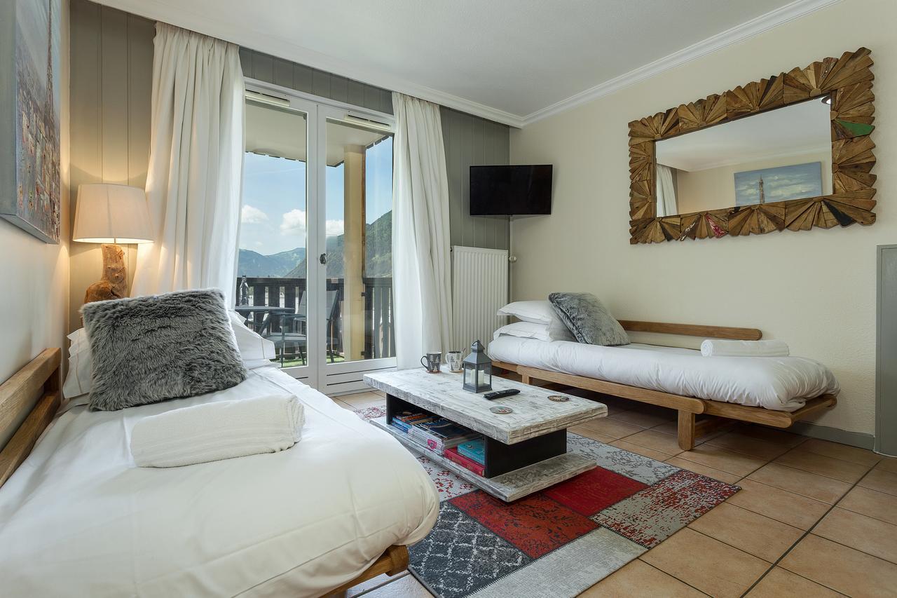 Apartment Aiglons - Central Chamonix Mountain Haven Zewnętrze zdjęcie